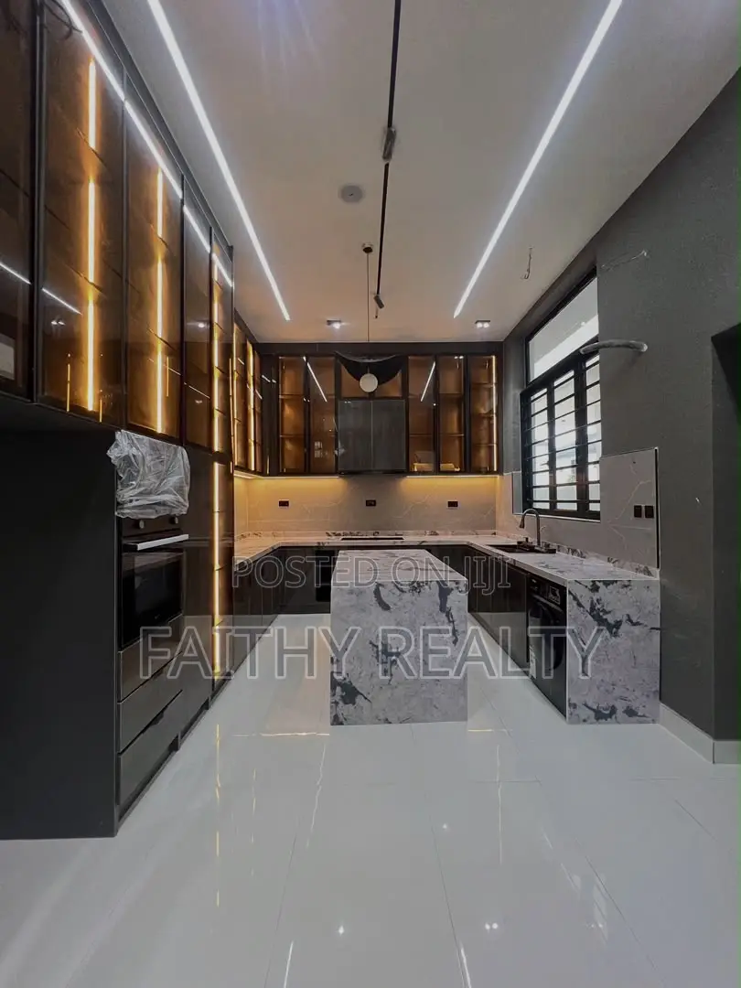 4bdrm Duplex in Orchid, Lekki for sale in Lekki