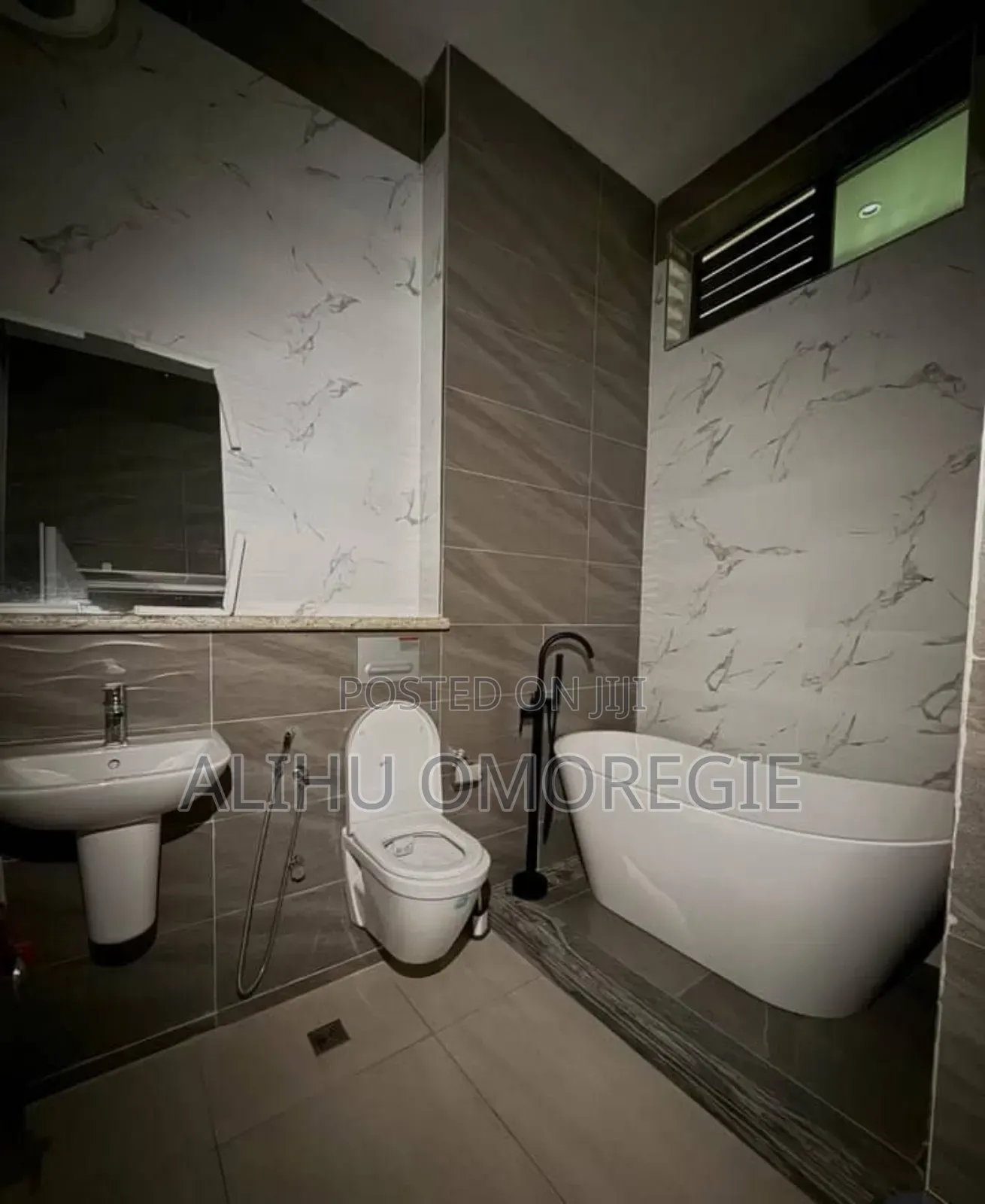 Furnished 2bdrm Block of Flats in Bristol Apartment, Life Camp for rent in Life Camp