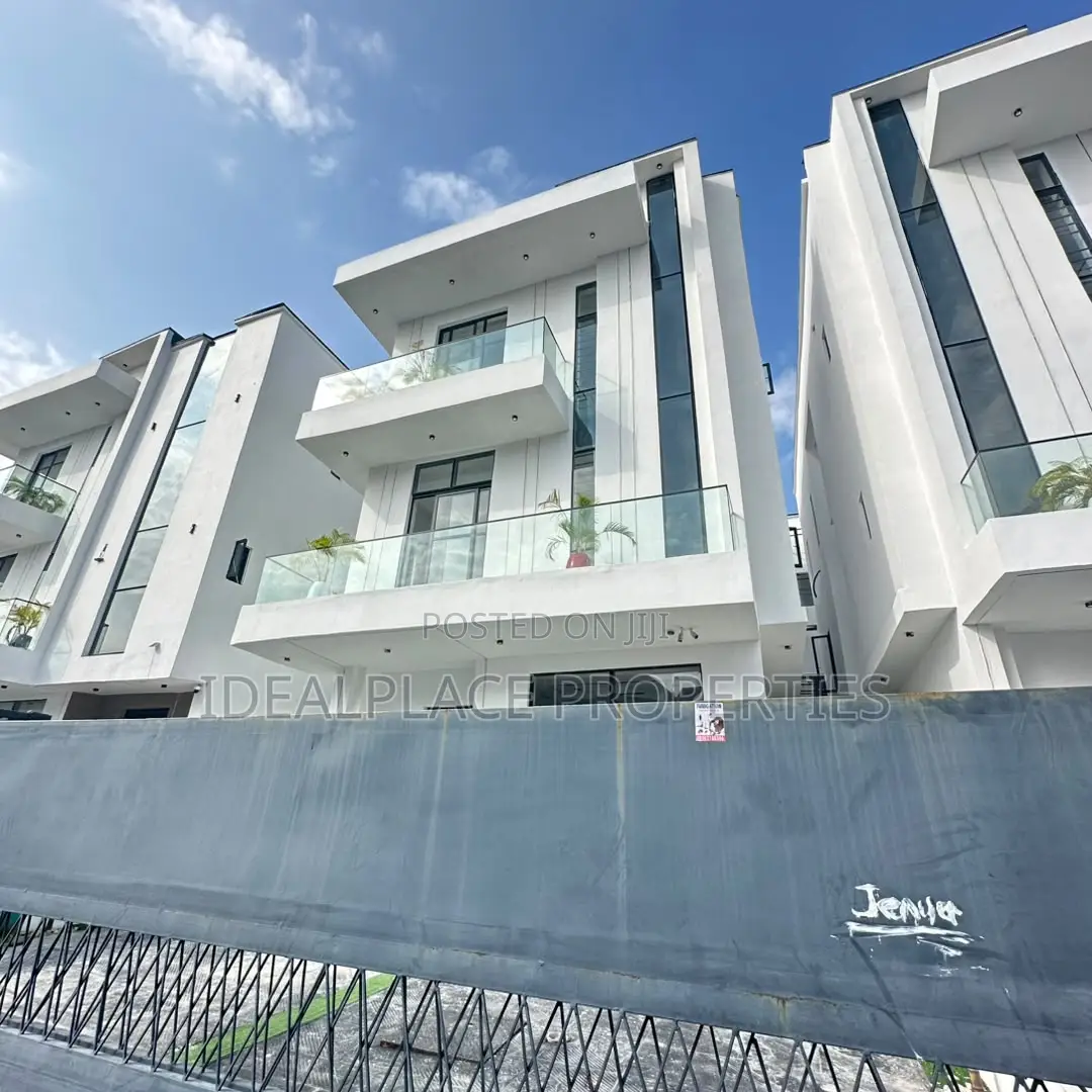 5bdrm Duplex in Lekki for sale in Lekki