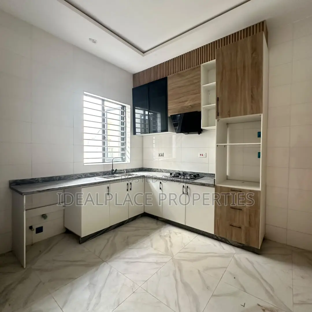 3bdrm Apartment in Ajah for sale in Ajah