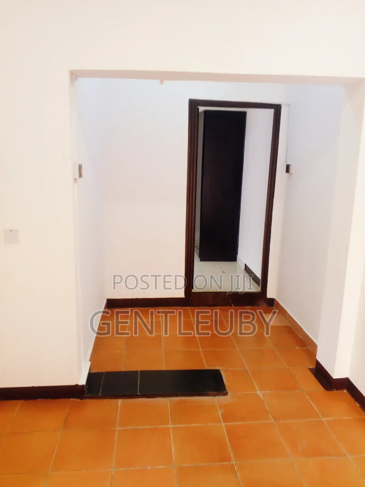 Mini Flat in Admiralty Rd, Lekki Phase 1 for rent in Lekki Phase 1