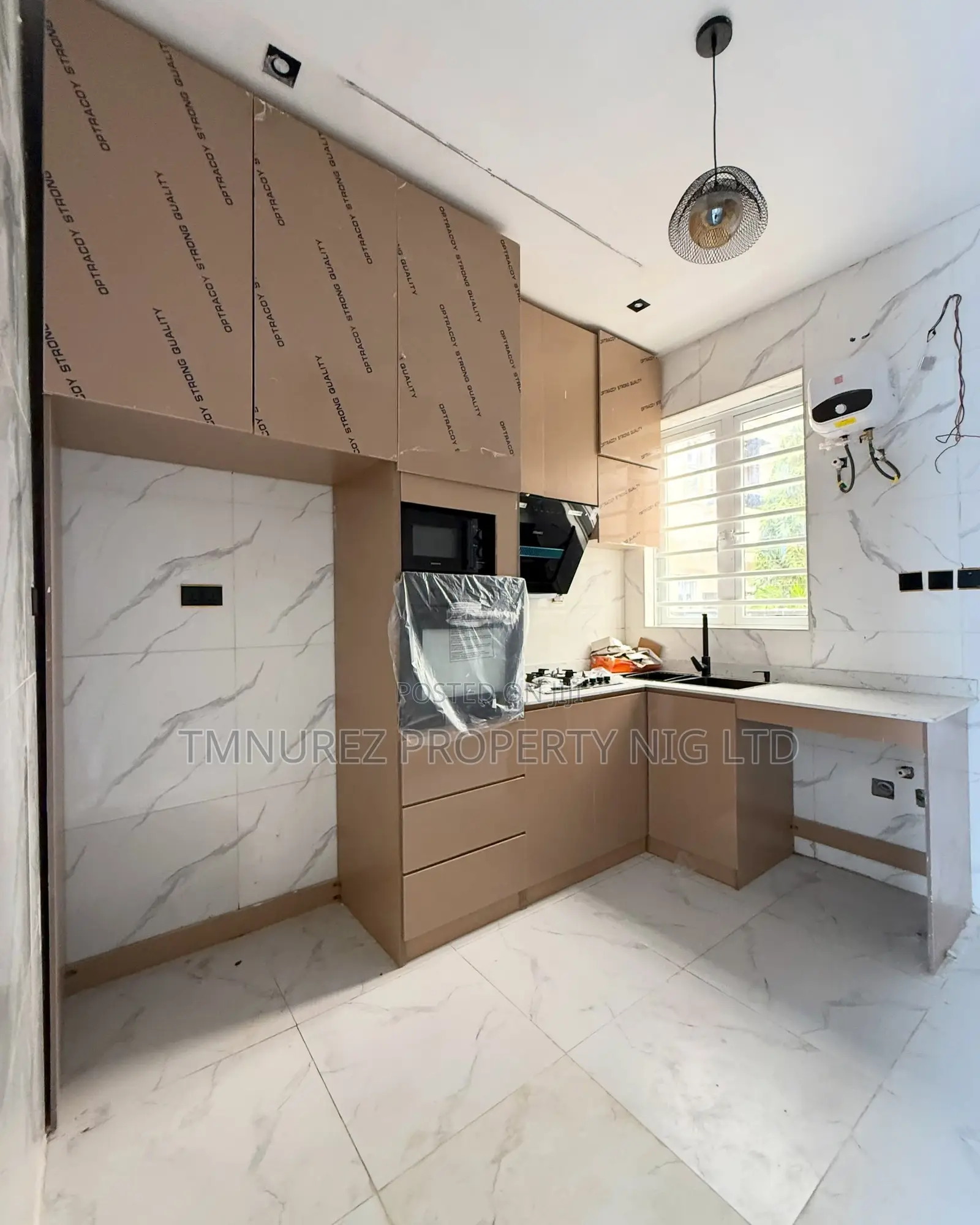 4bdrm Duplex in Ikota for rent in Ikota