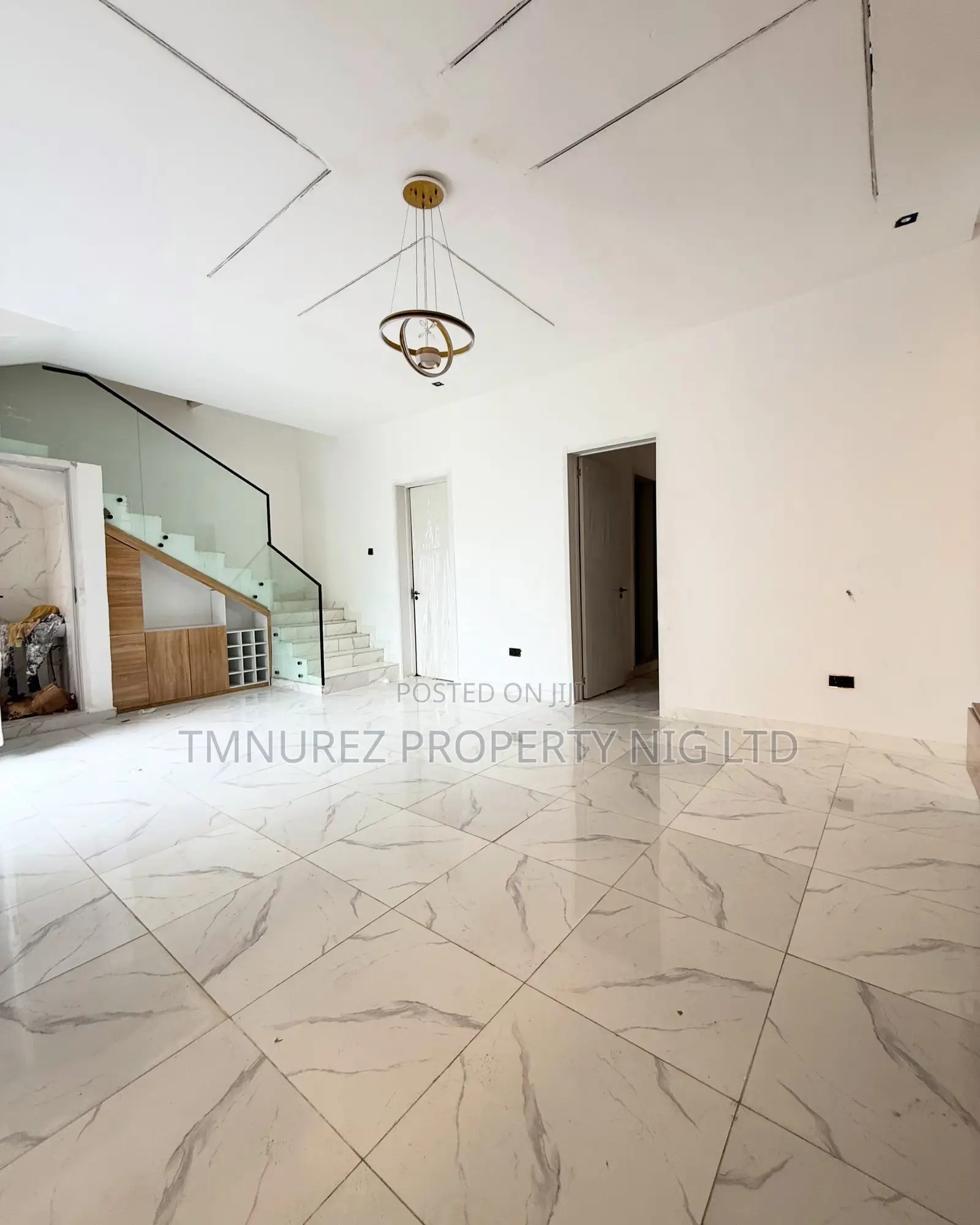 4bdrm Duplex in Ikota for rent in Ikota