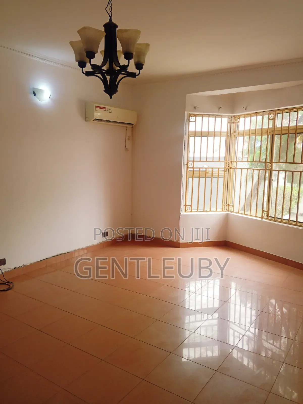 Mini Flat in Admiralty Rd, Lekki Phase 1 for rent in Lekki Phase 1