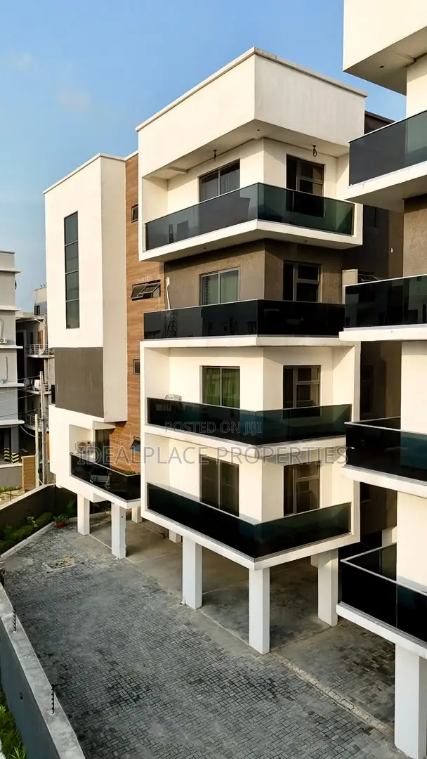 Furnished 2bdrm Apartment in Lekki Phase 1 for sale in Lekki Phase 1