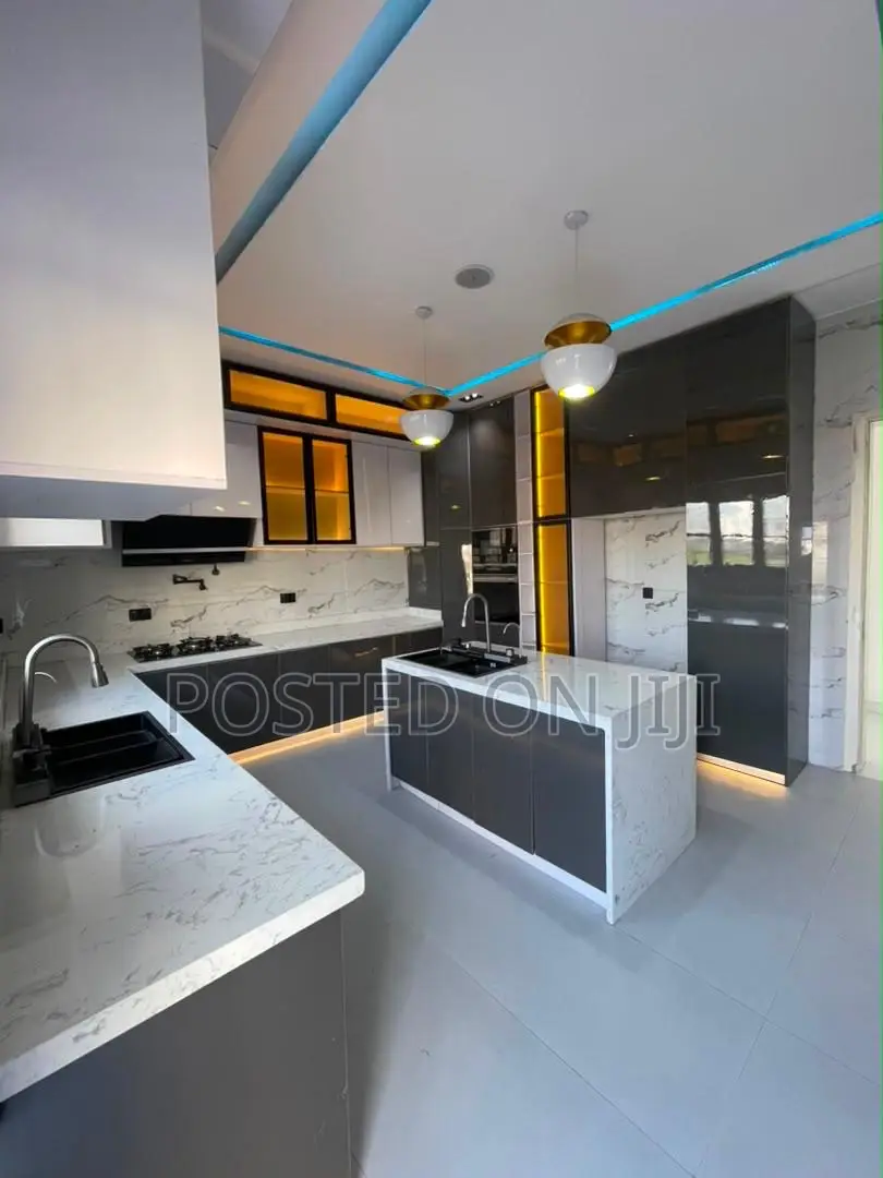 5bdrm Duplex in Ajah for sale in VGC / Ajah