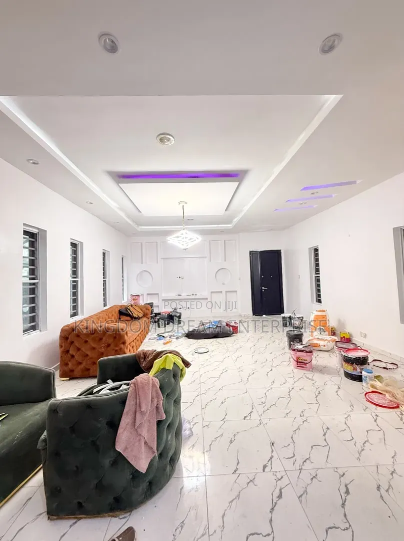 5bdrm Duplex in Chevron Drive Lekki for rent in Chevron