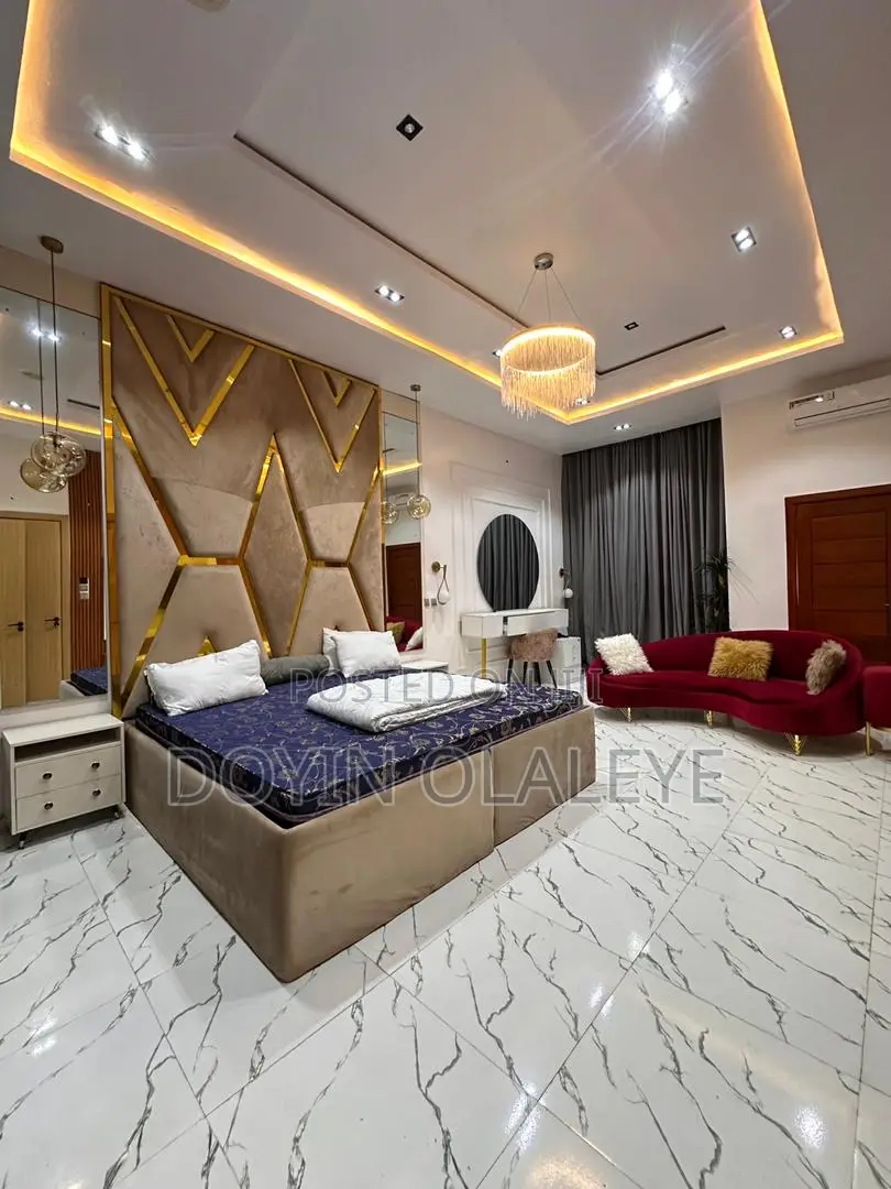 Furnished 4bdrm Duplex in Chevron for rent in Chevron