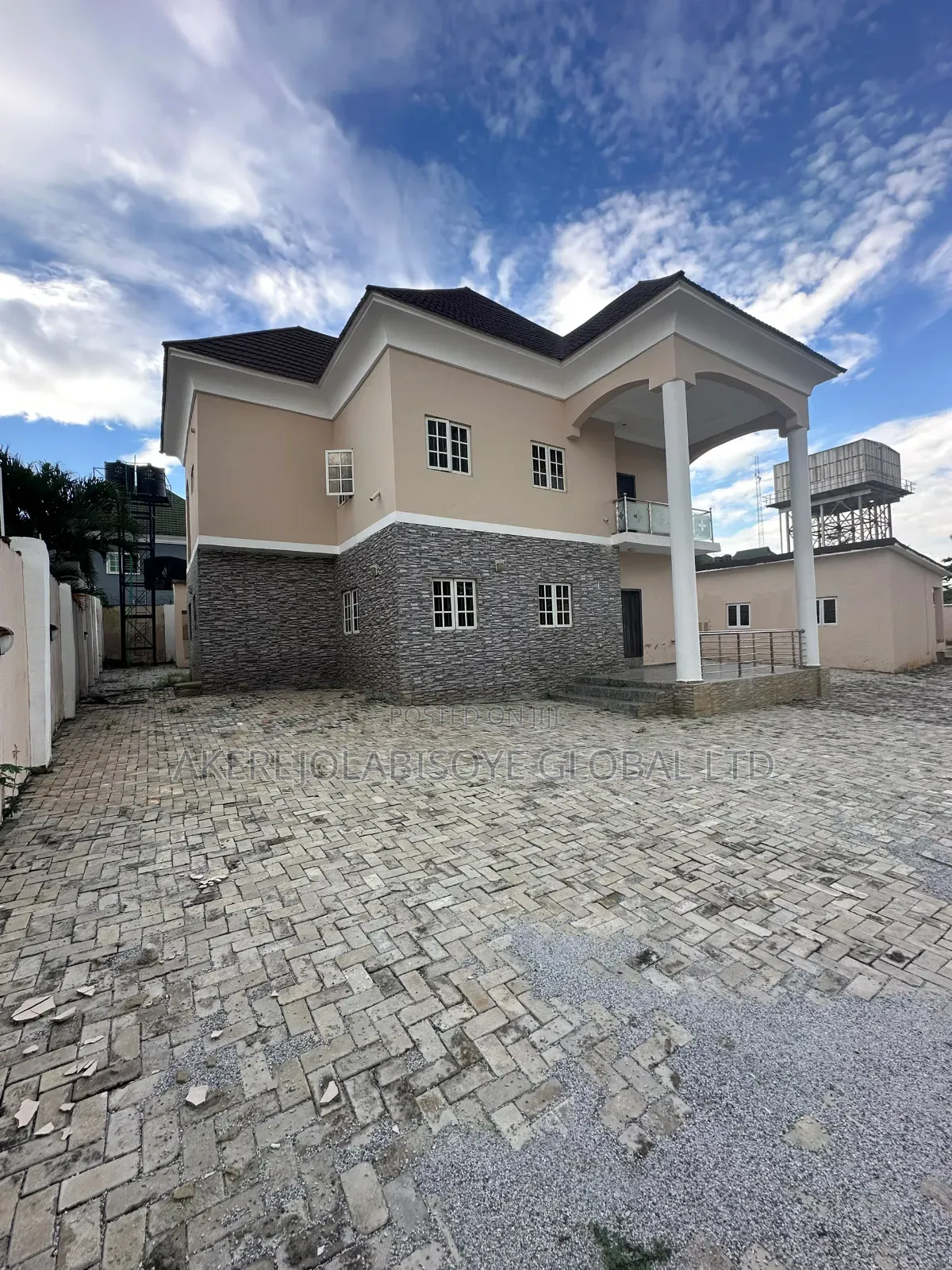 4bdrm Duplex in In An Estate After for rent in Life Camp