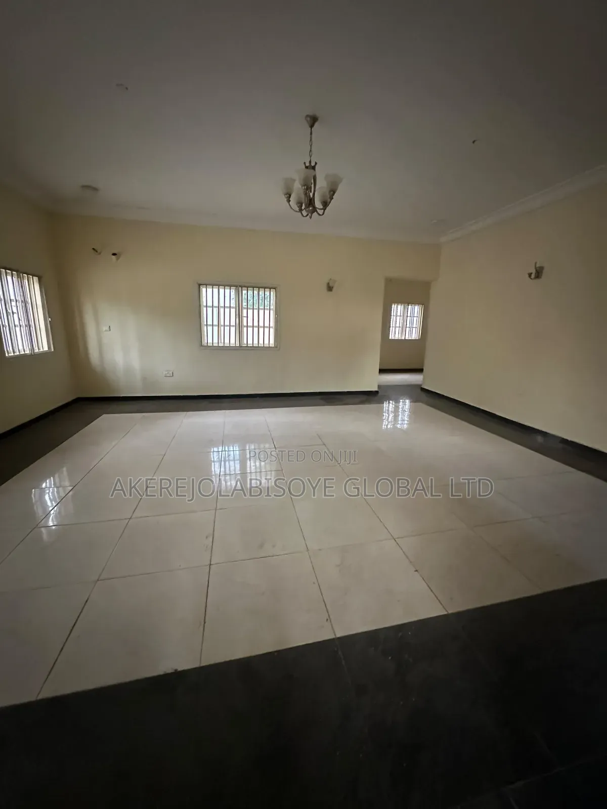 4bdrm Duplex in In An Estate After for rent in Life Camp