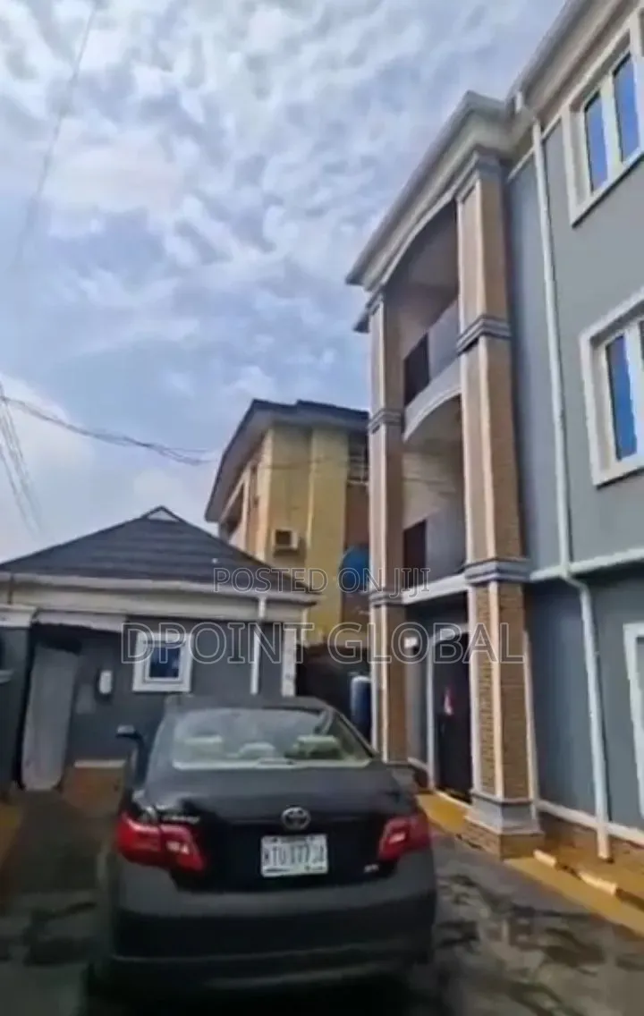 12bdrm Block of Flats in In Estate, Oregun for sale in Oregun