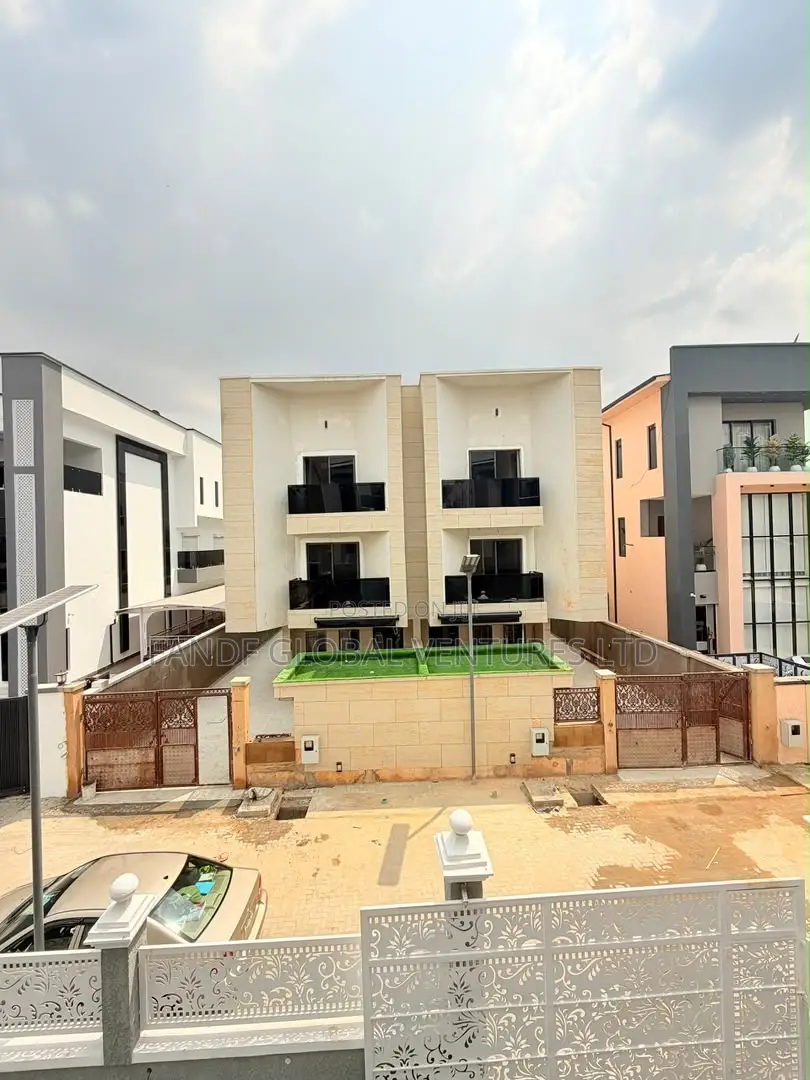 4bdrm Duplex in Ikeja GRA for sale in Ikeja GRA