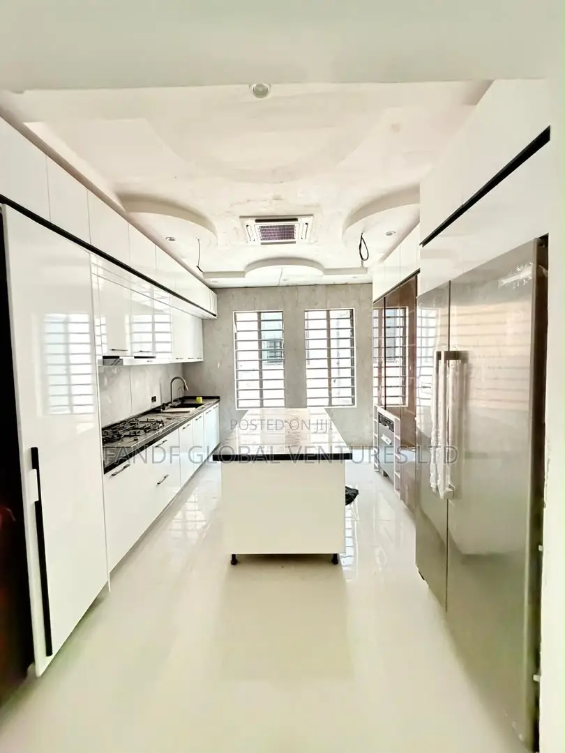 4bdrm Duplex in Ikeja GRA for sale in Ikeja GRA