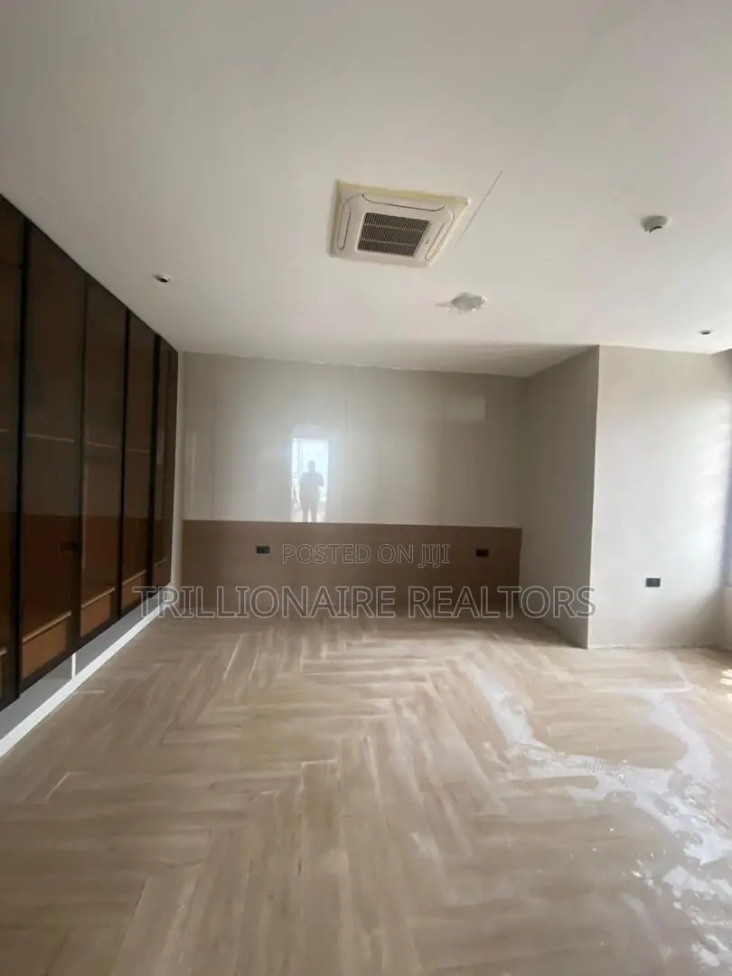 4bdrm Maisonette in Banana Island for sale in Banana Island