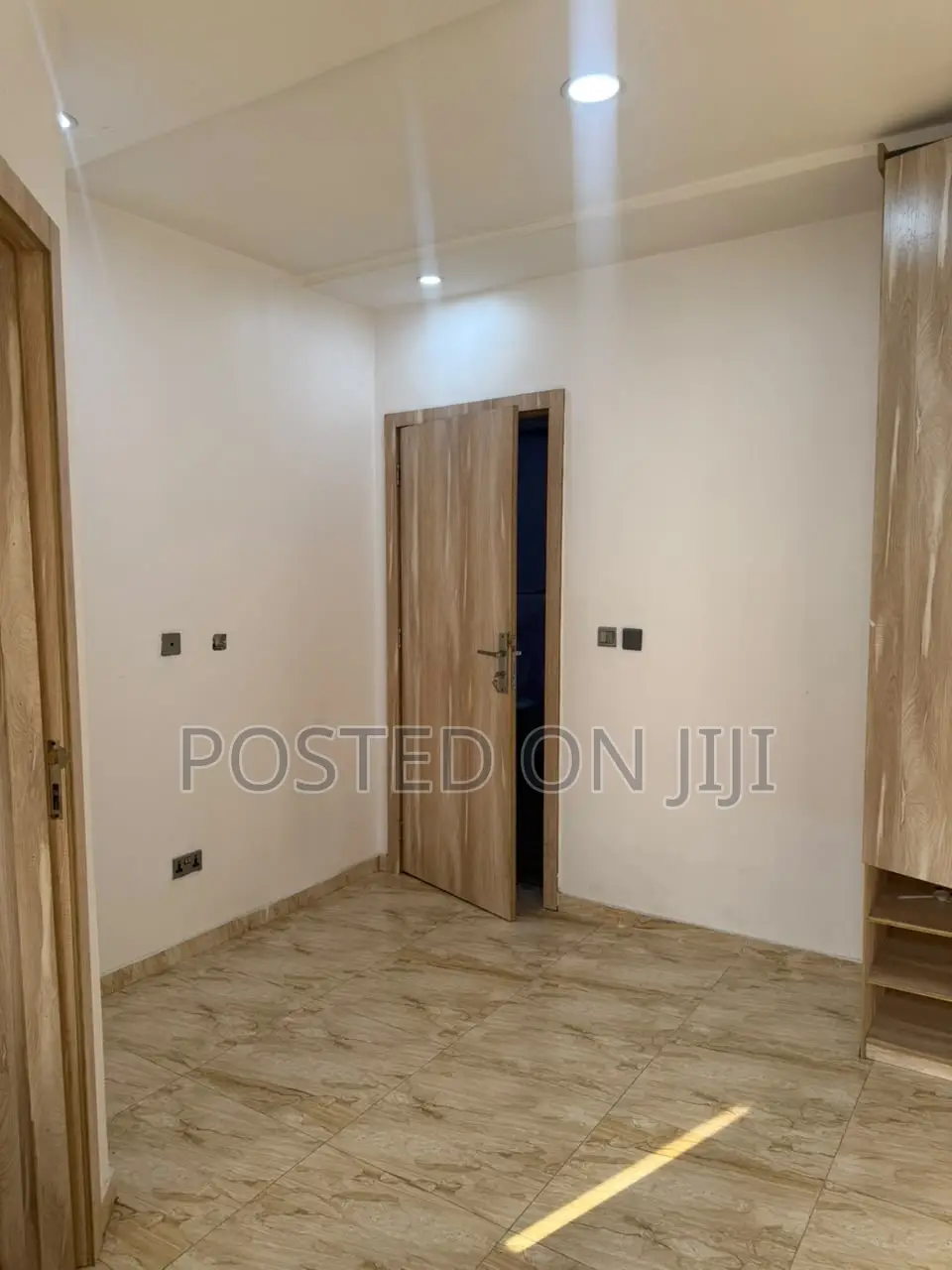 1bdrm Townhouse / Terrace in Orchid Road, Ikota for rent in Ikota