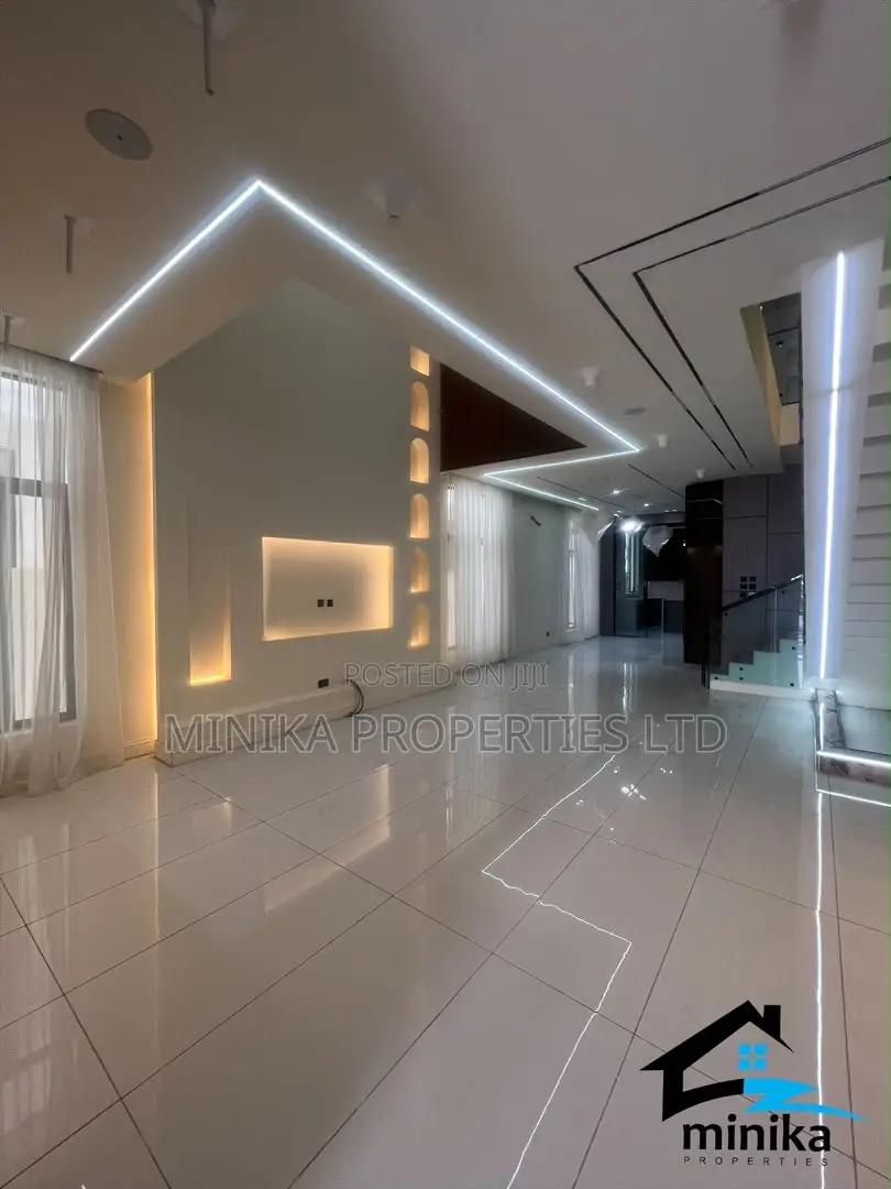5bdrm Duplex in Orchid Estate, Ikota for sale in Ikota