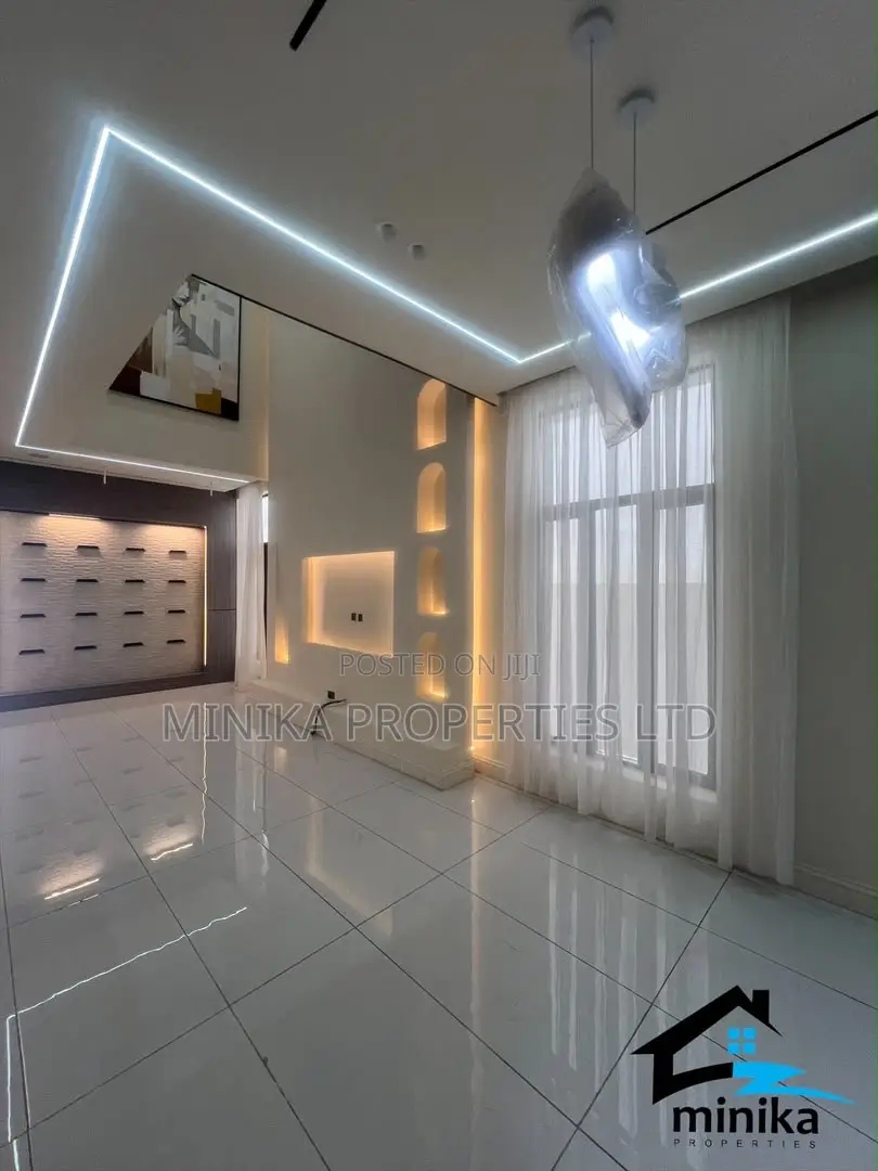 5bdrm Duplex in Orchid Estate, Ikota for sale in Ikota