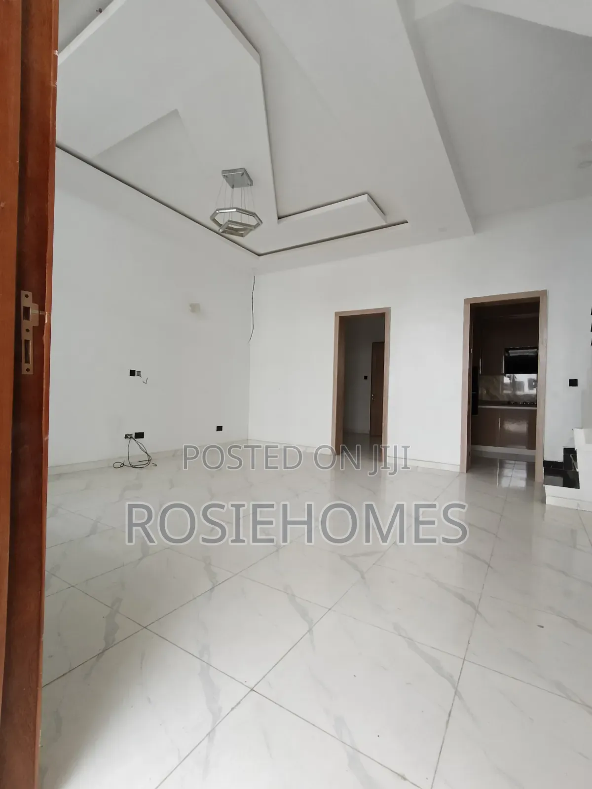 4bdrm Duplex in Ikota Gra for rent in Ikota