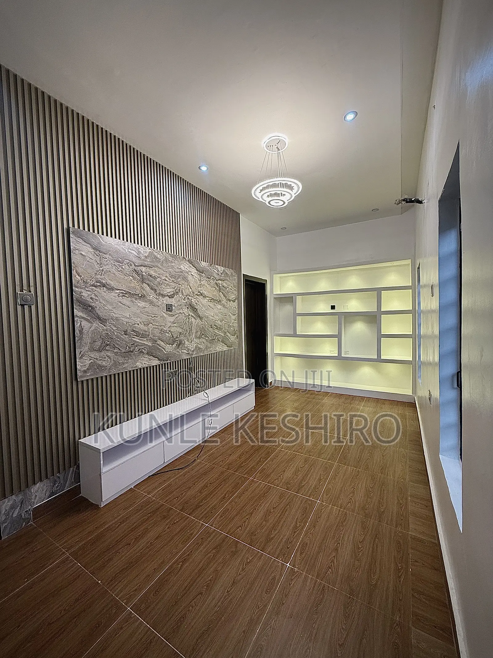 8bdrm Mansion in P&T Estate, Abesan for sale in Abesan