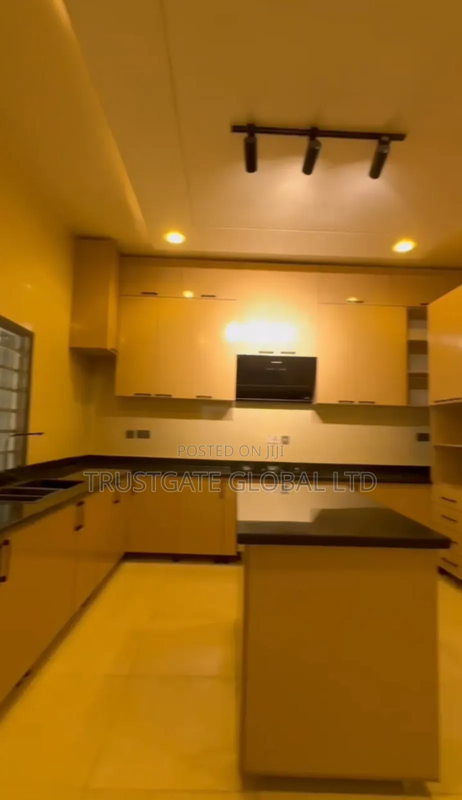 3bdrm Bungalow in Apo District for sale in Apo District
