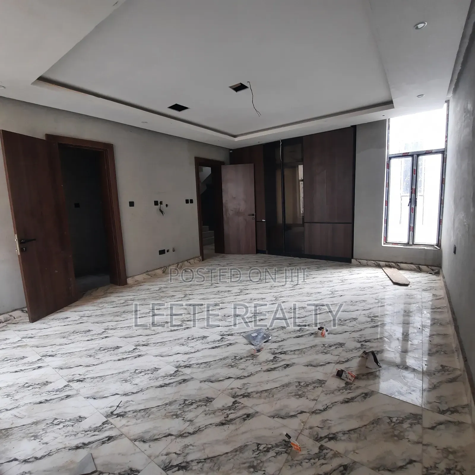 5bdrm Duplex in Wuye for sale in Wuye