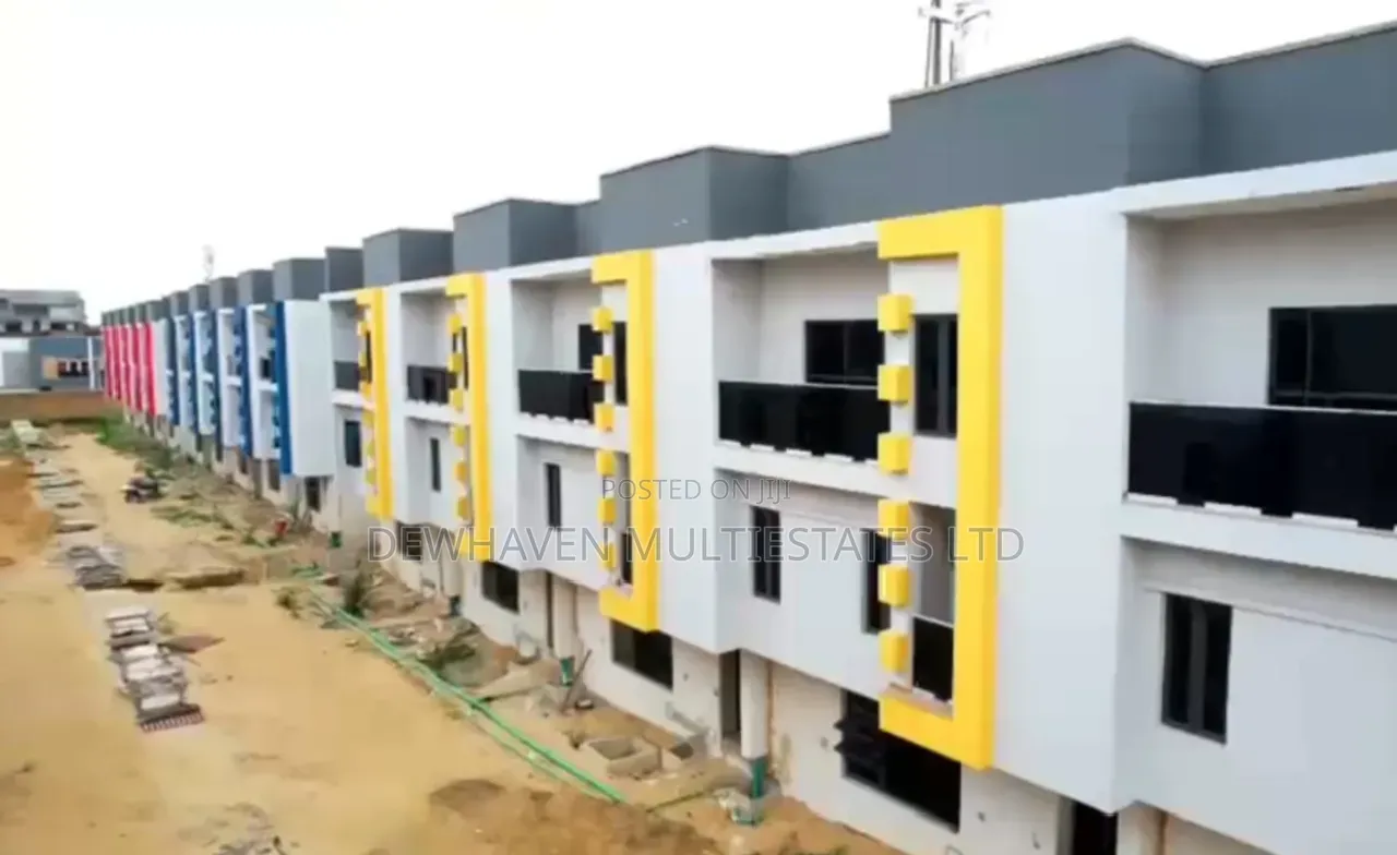 4bdrm Duplex in Mangrove Estate, Ogudu GRA for sale in Ogudu GRA
