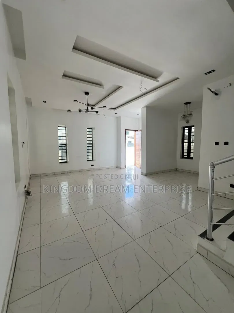 5bdrm Duplex in Orchid Lekki Lagos for rent in Lekki Expressway