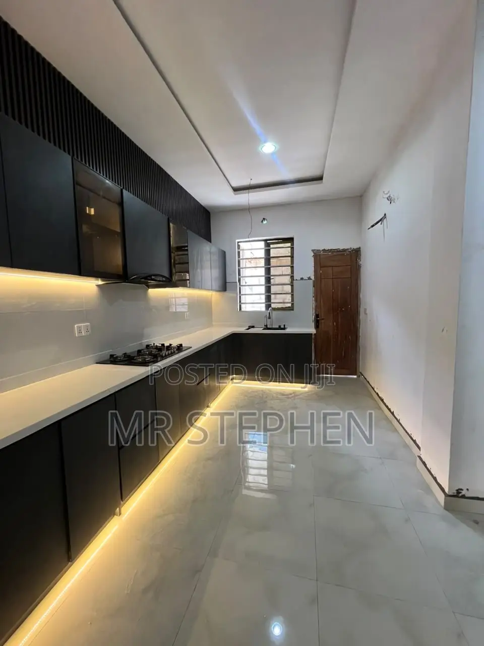 4bdrm Duplex in Lekki Phase 1 for sale in Lekki Phase 1