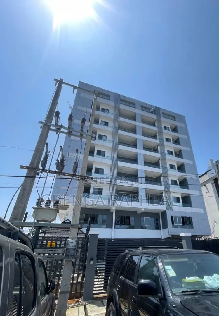 3bdrm Block of Flats in Vi, Victoria Island for sale in Victoria Island