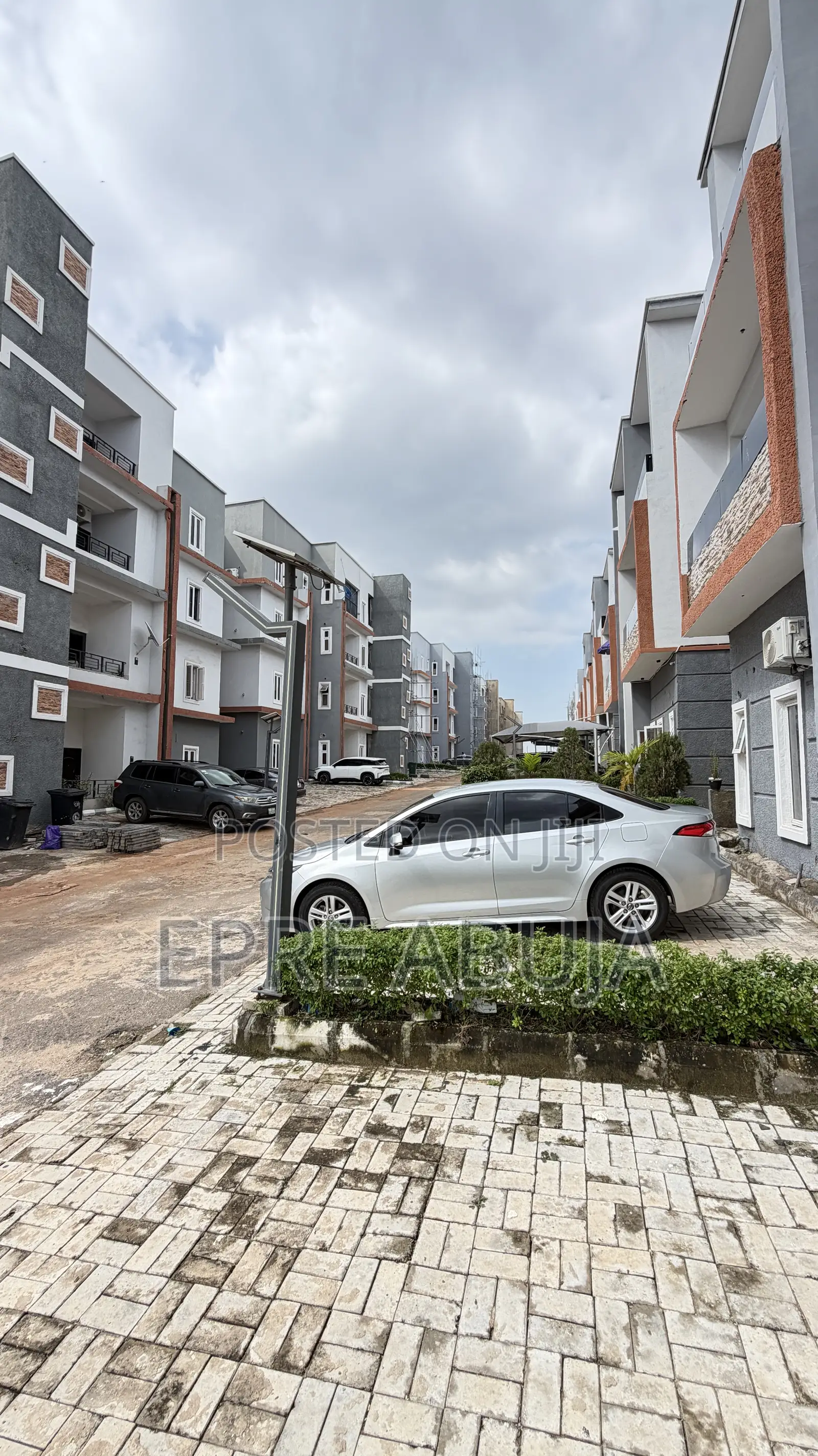 3bdrm Apartment in Kaura for rent in Kaura