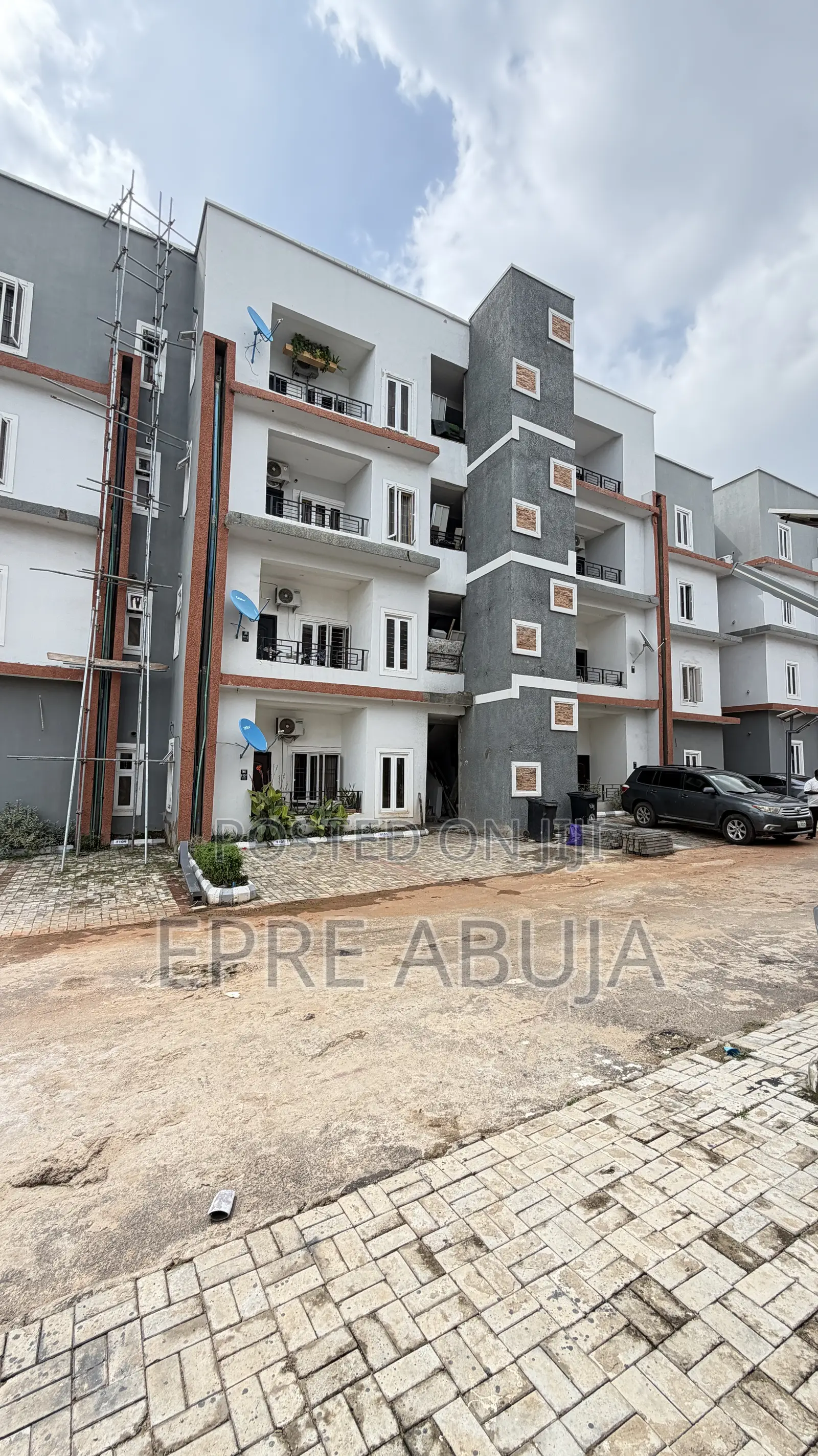 3bdrm Apartment in Kaura for rent in Kaura