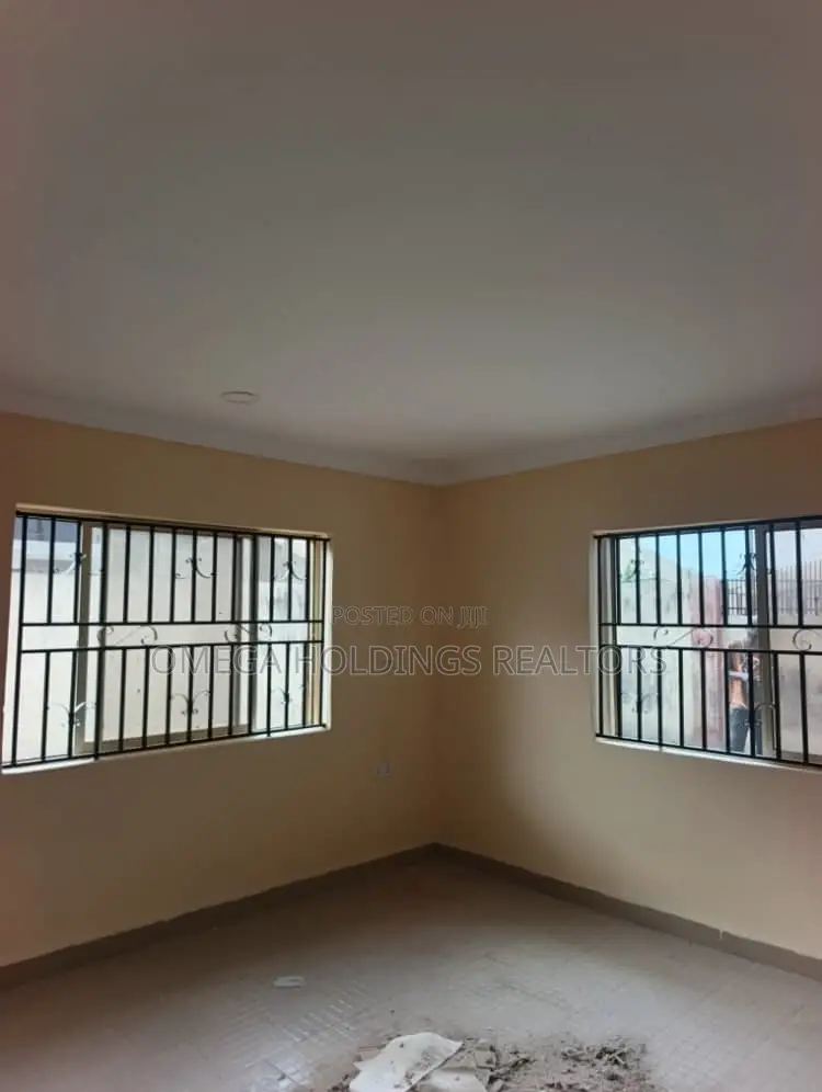 3bdrm Apartment in Akala Akobo for rent in Akobo