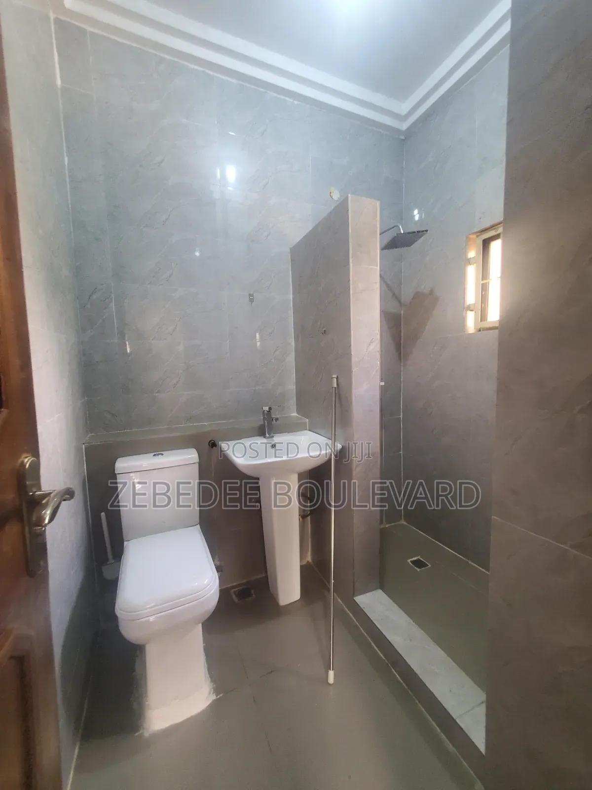 3bdrm Block of Flats in Durumi for rent in Durumi