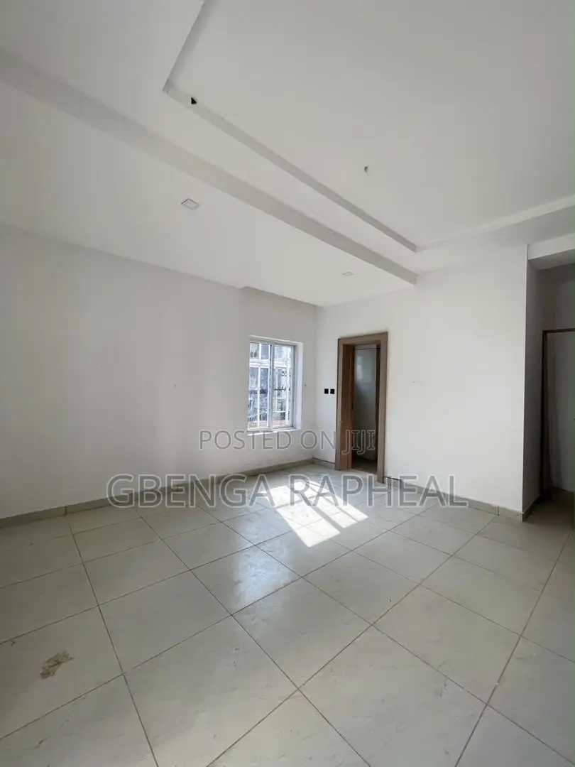 3bdrm Apartment in Ikate, Lekki for sale in Lekki