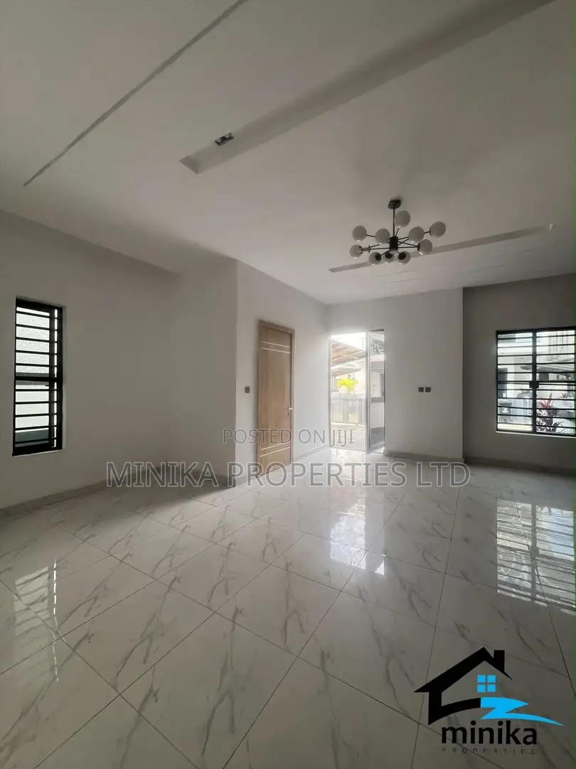 4bdrm Duplex in Orchid Estate, Ikota for sale in Ikota