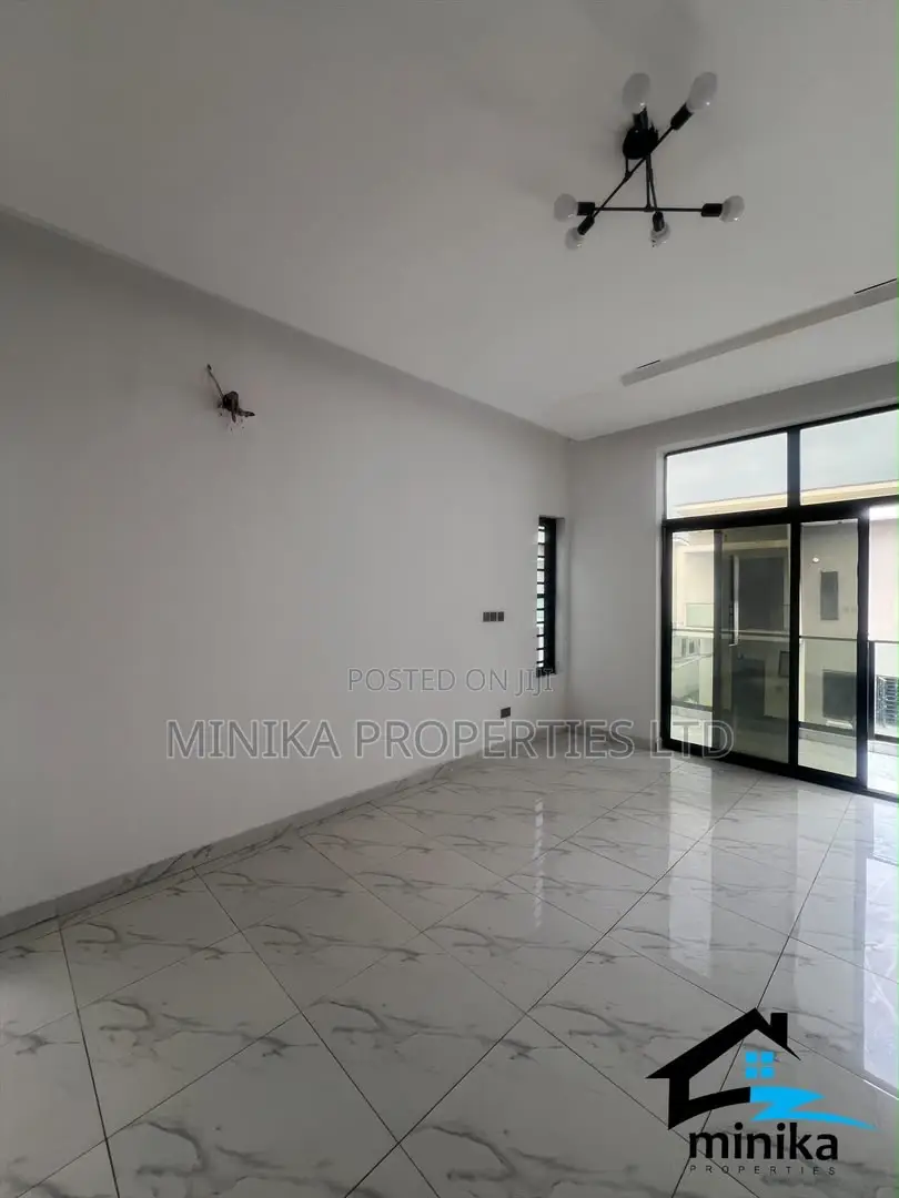 4bdrm Duplex in Orchid Estate, Ikota for sale in Ikota