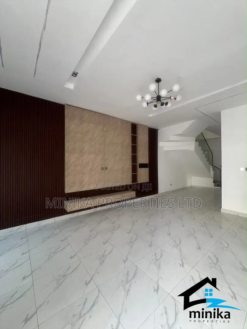 4bdrm Duplex in Orchid Estate, Ikota for sale in Ikota