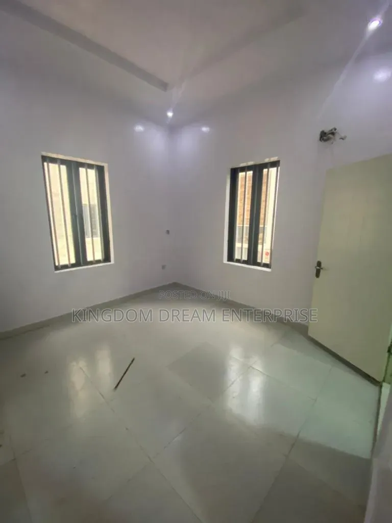 4bdrm House in Silver Spring Agungi for sale in Agungi
