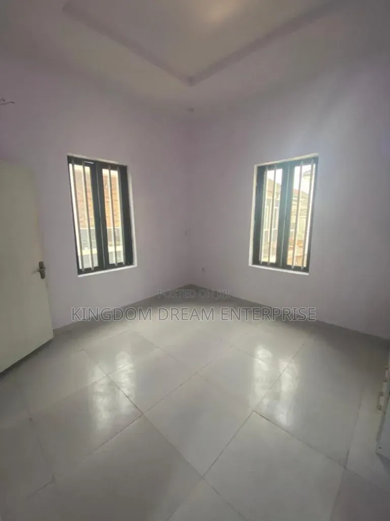 4bdrm House in Silver Spring Agungi for sale in Agungi