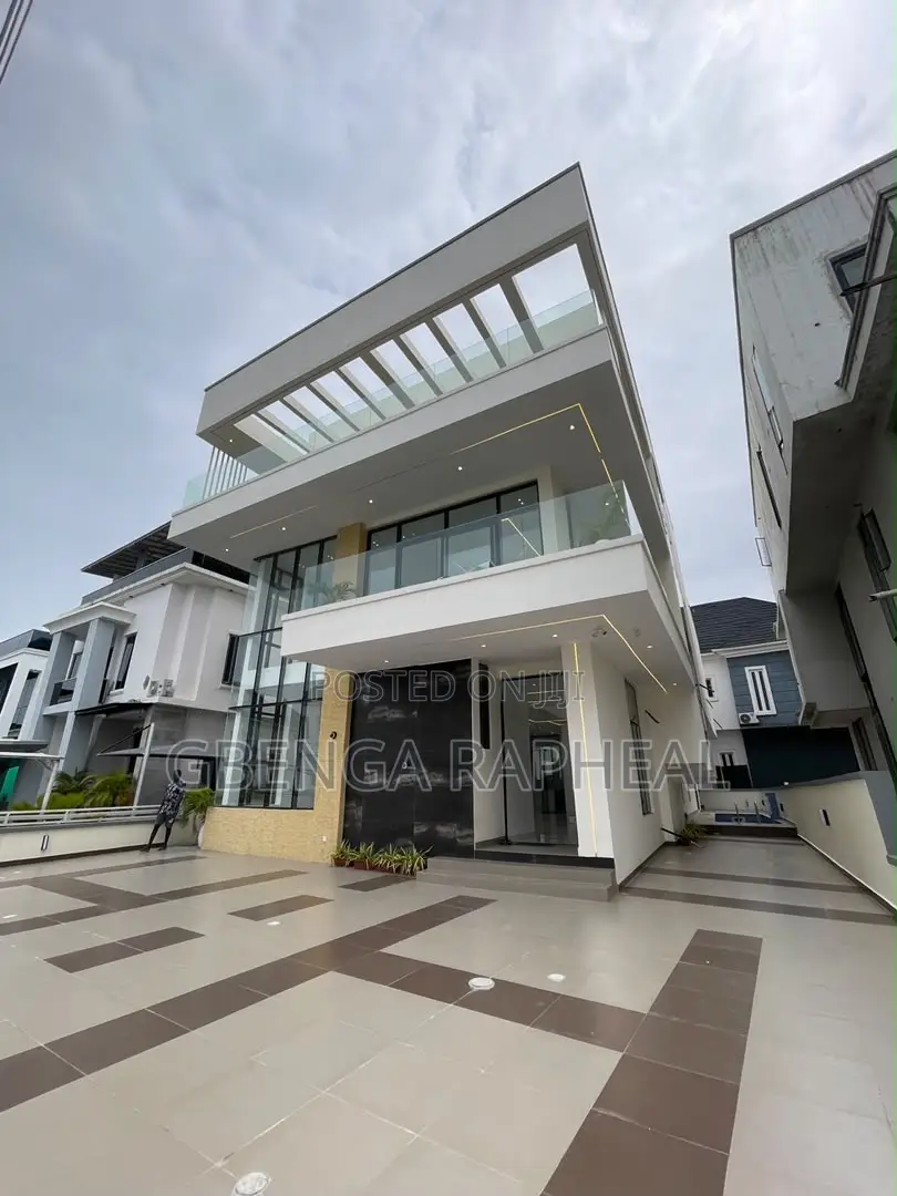 5bdrm Duplex in Megamound, Lekki for sale in Lekki