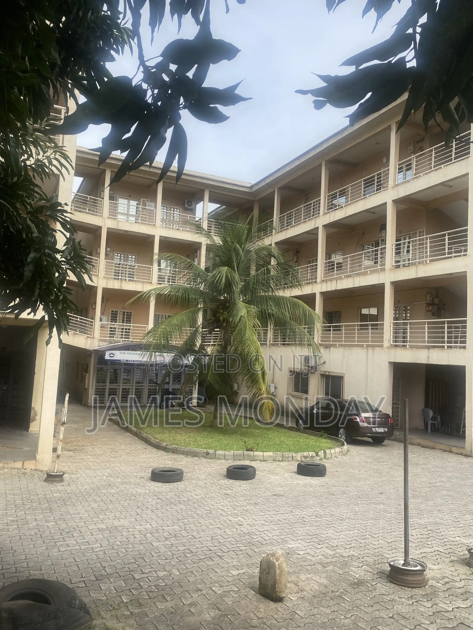 20bdrm Block of Flats in Estates Craft Ng, Zone 5 / Wuse for sale in Zone 5 / Wuse