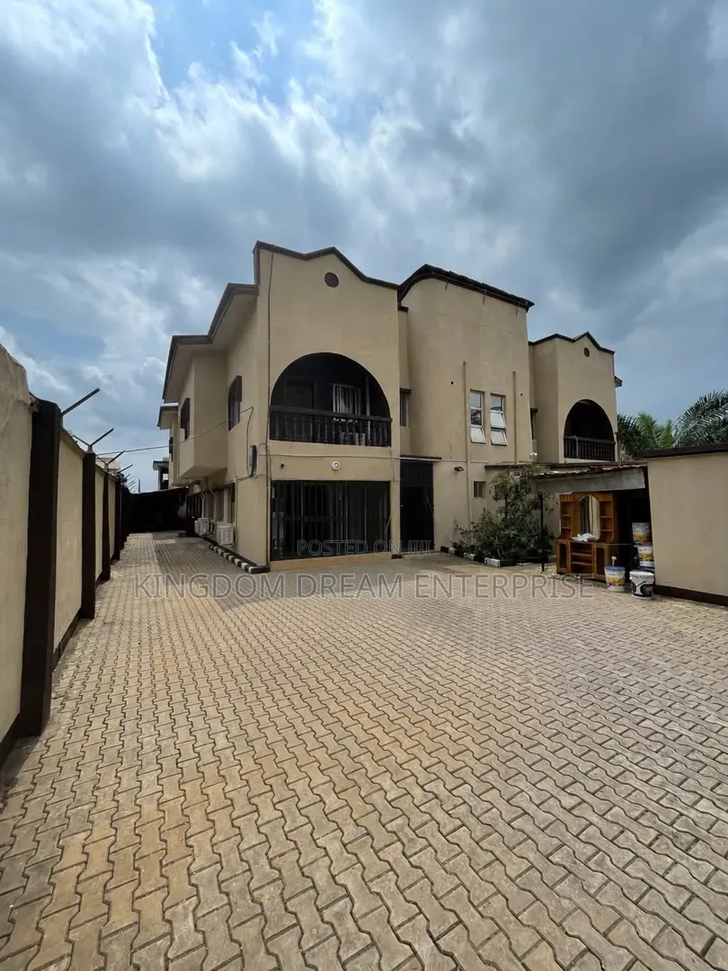 5bdrm Duplex in Ogudu Gra for rent in Ogudu GRA