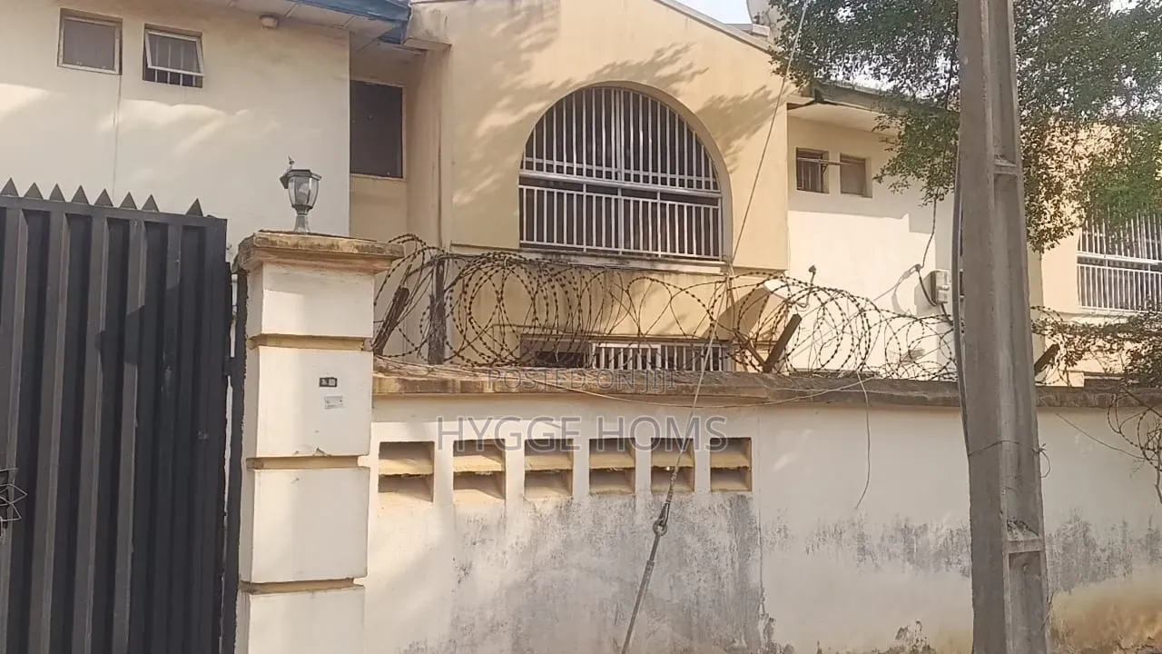 4bdrm Duplex in Mko Gardens Estate for sale in Alausa