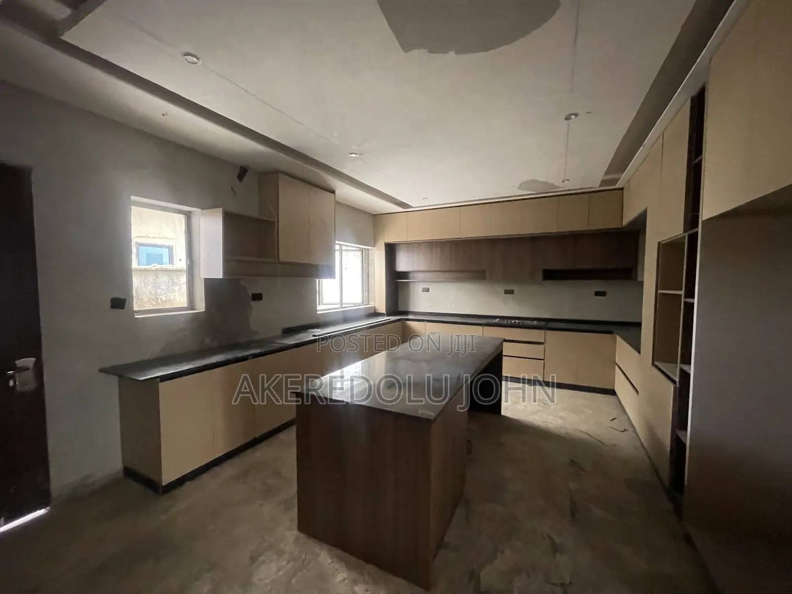 5bdrm Duplex in Wuye for sale in Wuye