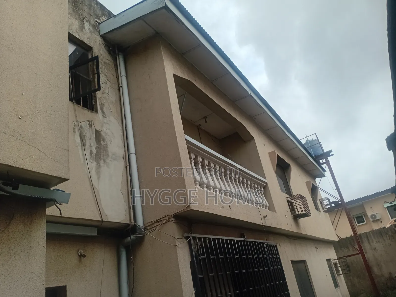 12bdrm Block of Flats in Ogba Gra for sale in Ogba GRA