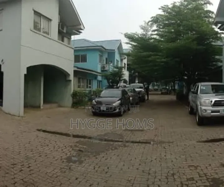 4bdrm Townhouse/Terrace in Adonai Estate, Alausa for sale in Alausa
