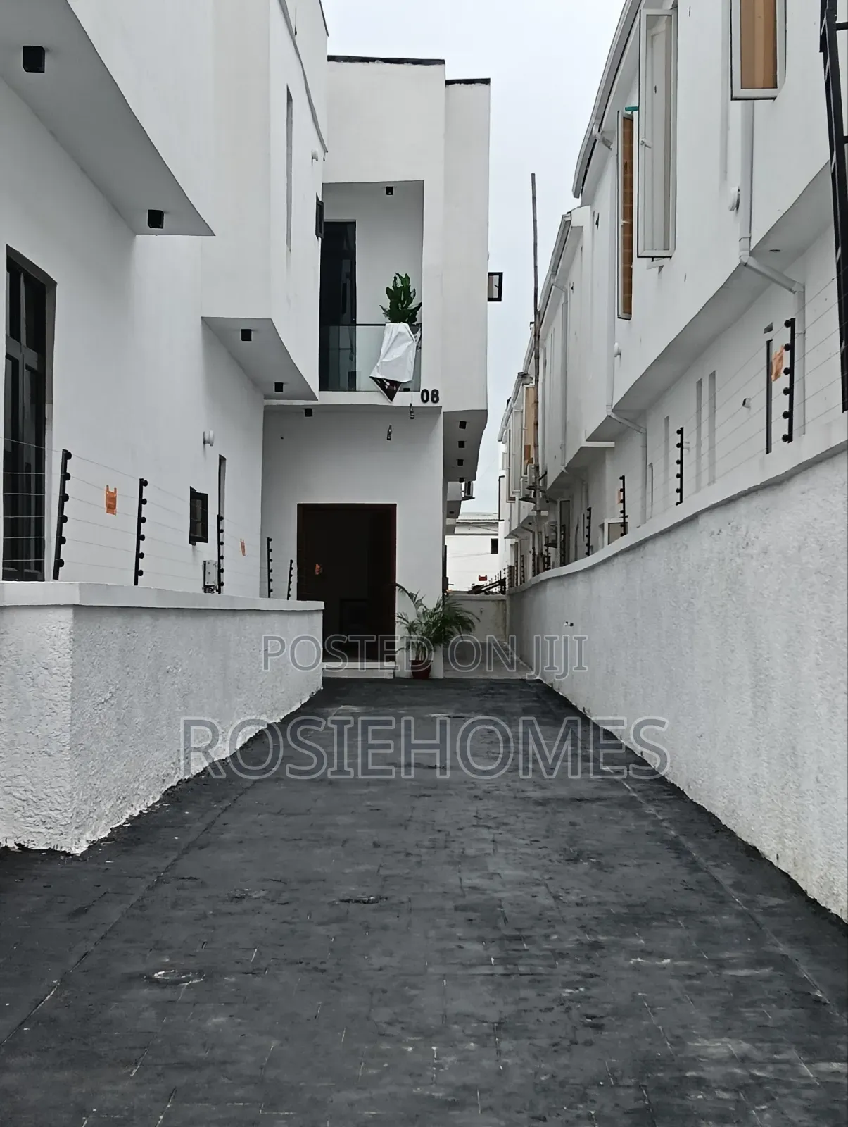 4bdrm Duplex in Ikate Gra, Ikota for sale in Ikota
