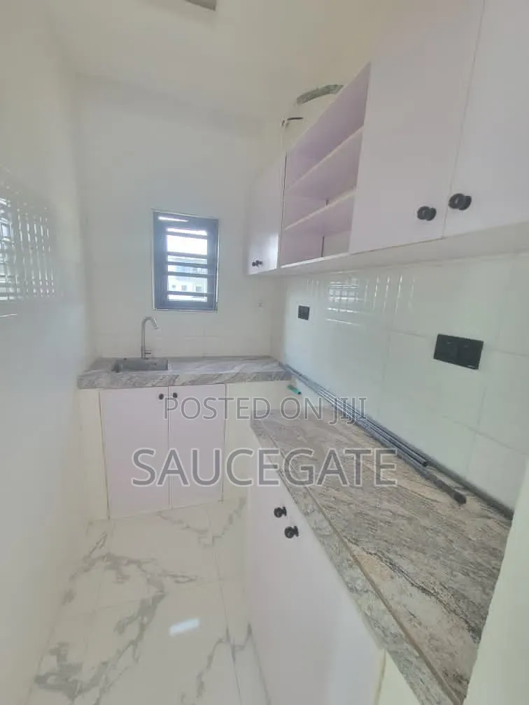Mini Flat in Happy Land Estate for rent in Graceland Estate