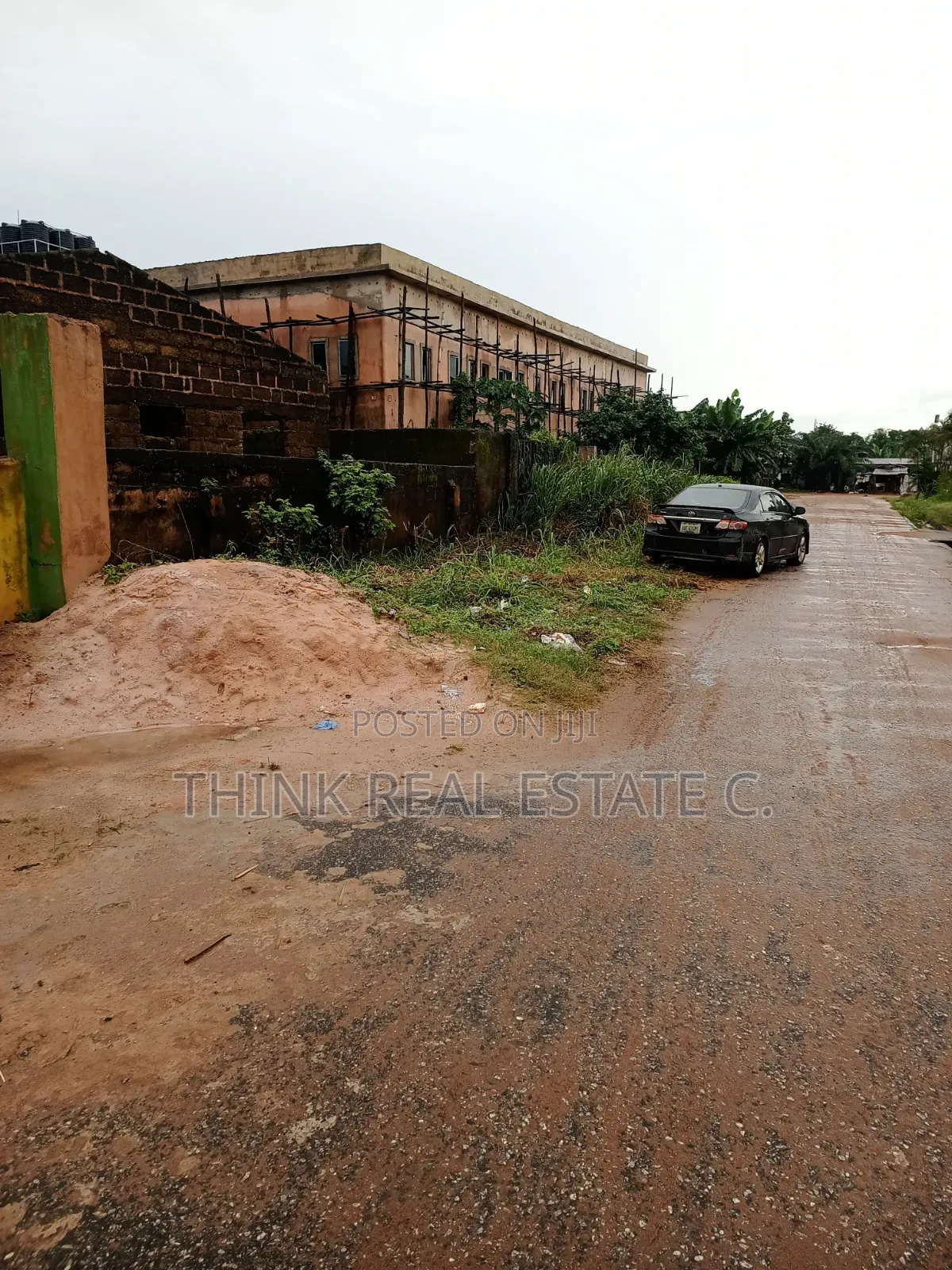 Land Along Nova Tarred Road,Ugbowor for 30m Naira Slightly Negotiabl in Benin City