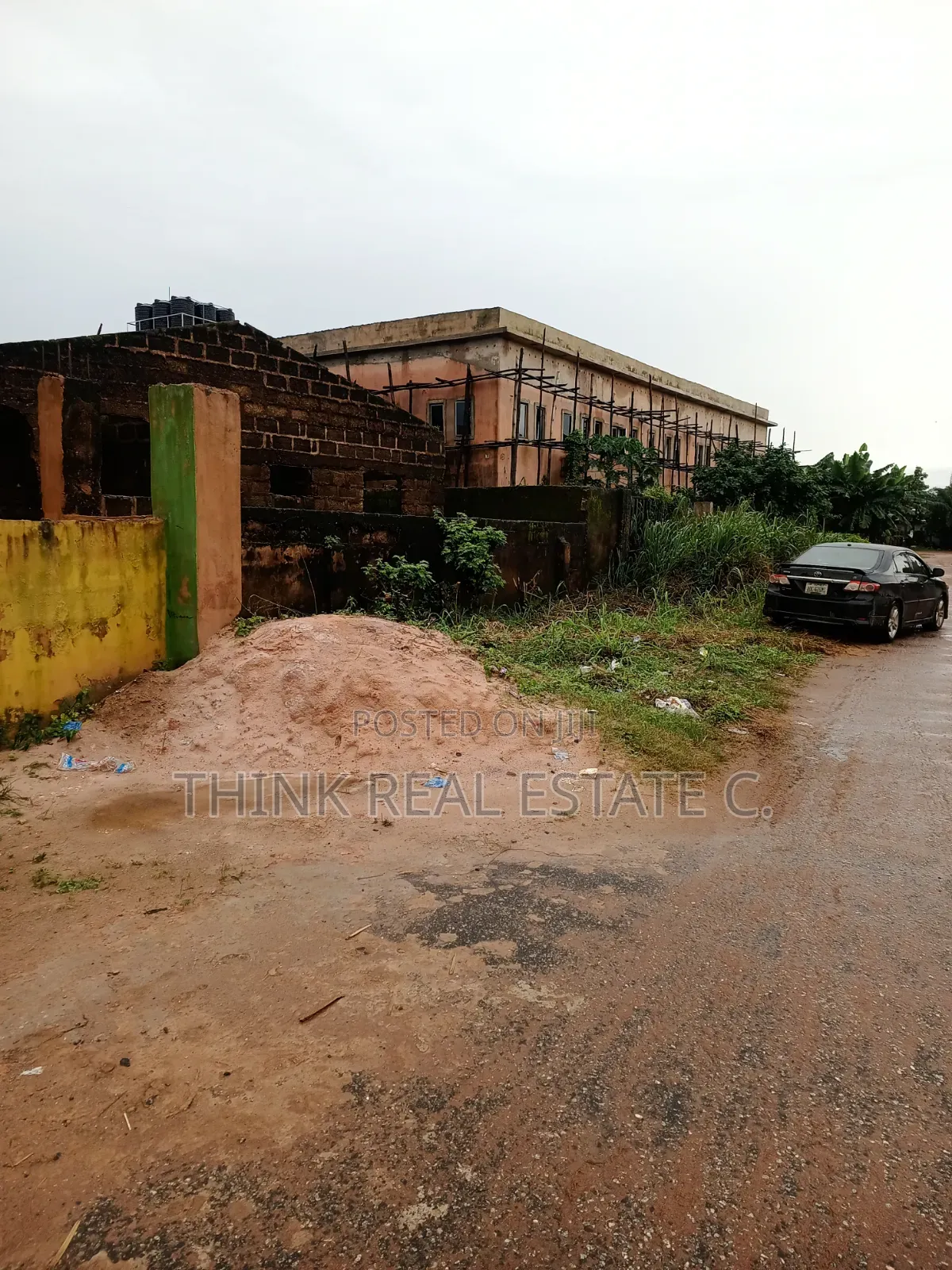 Land Along Nova Tarred Road,Ugbowor for 30m Naira Slightly Negotiabl in Benin City